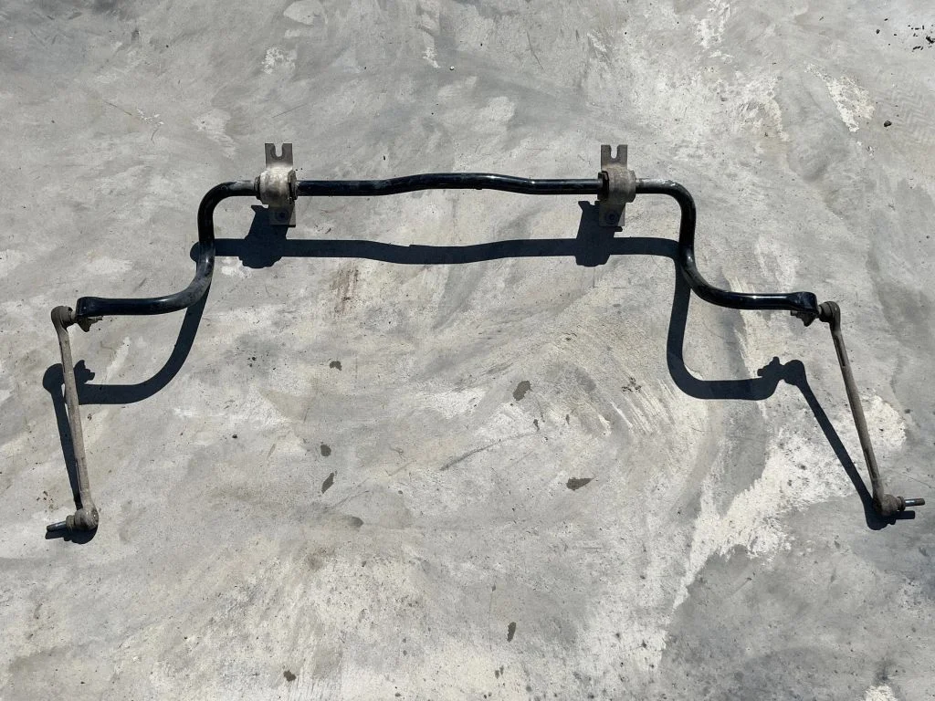 Priekšējais stabilizators 546110003R
