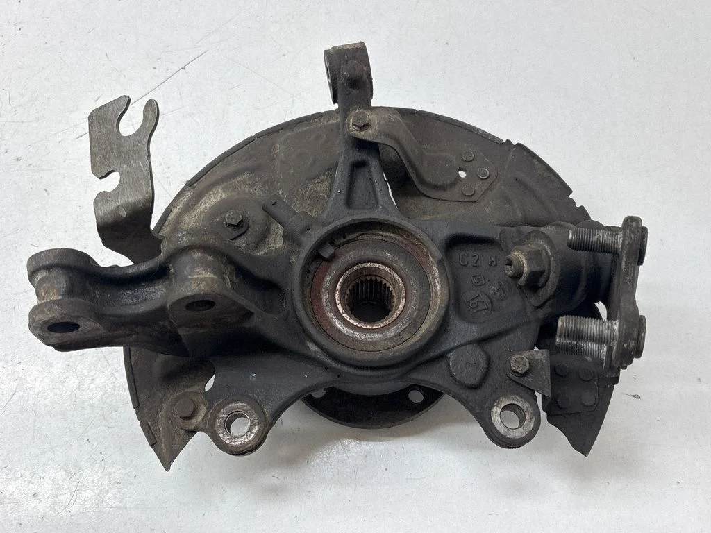 Front wheel hub – front right
