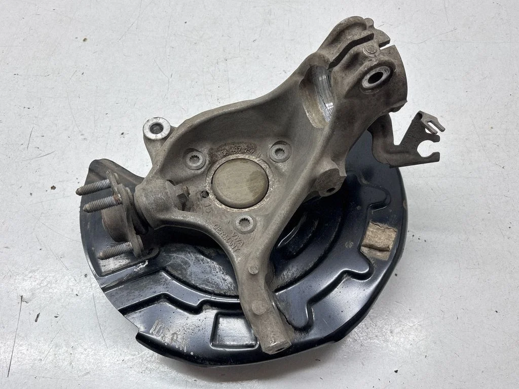 Front wheel hub 1EA407257