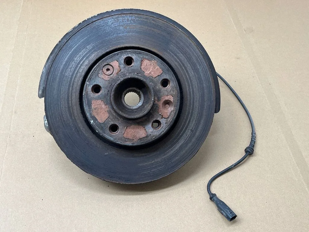 Front wheel hub 479109155R