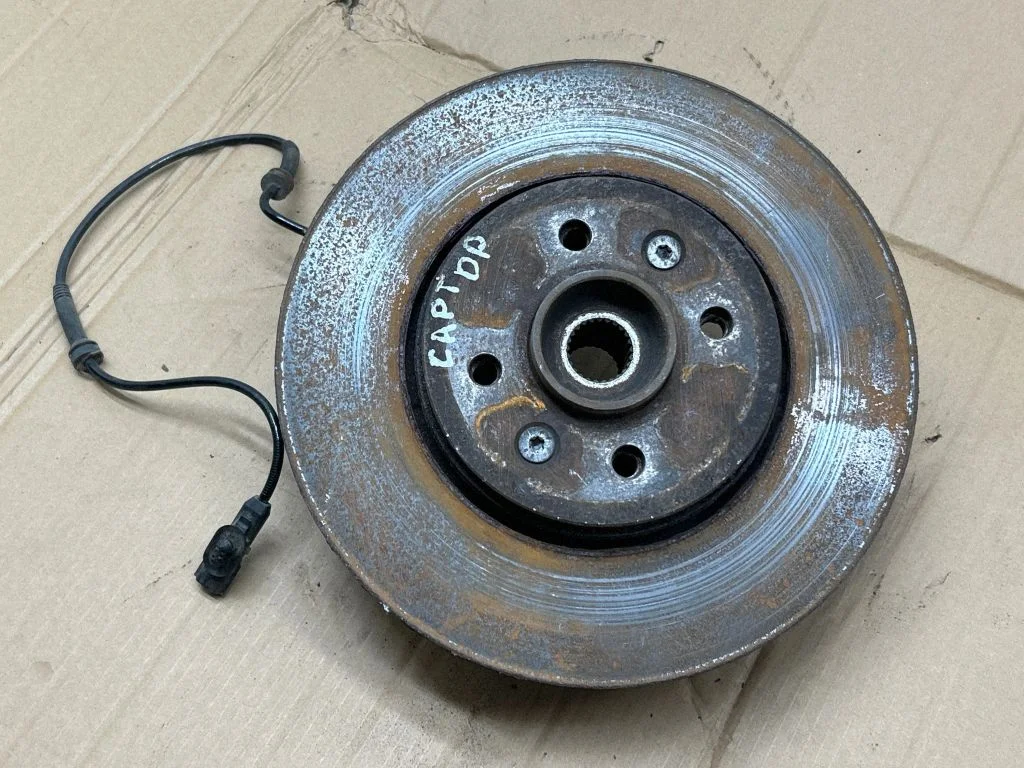 Front wheel hub – Renault Captur (2013-2020), front right