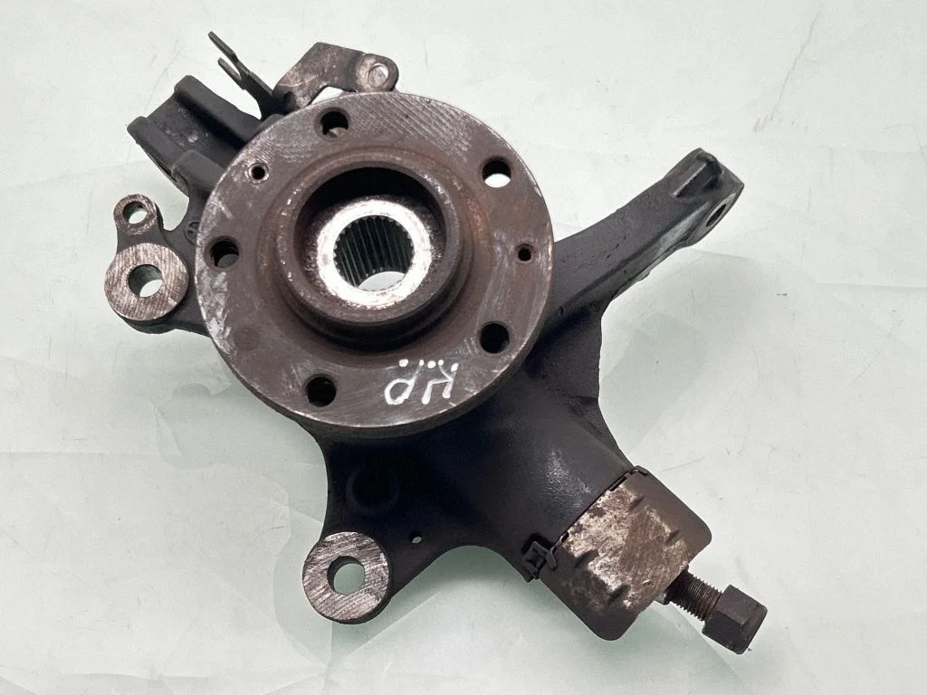 Front wheel hub 1617968980