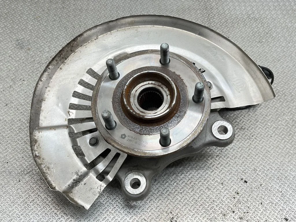 Piasta przednia 68189018AE