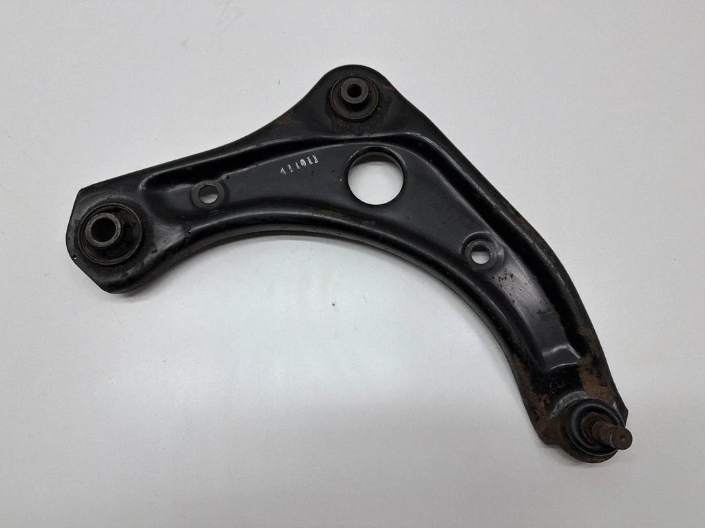 Eesmine alumine õõtshoob 411011 – Nissan Note (E12) (2014-2016)