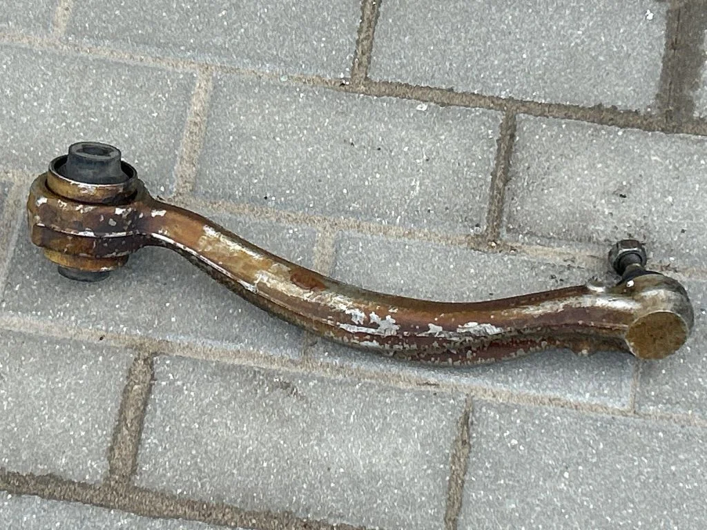 Front control arm 204333D4
