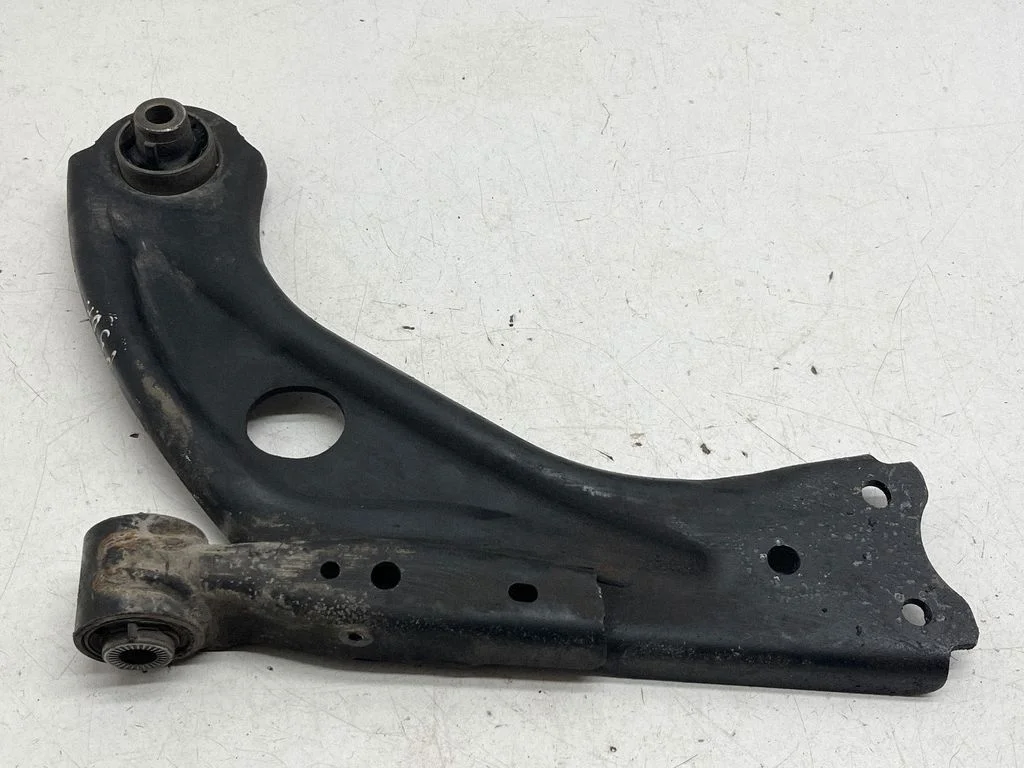 Front lower control arm/wishbone 7AAA260138344G