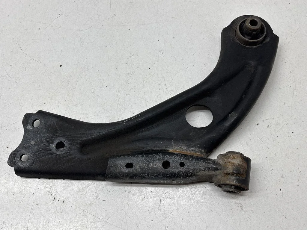 Front lower control arm/wishbone 7BAA260138344G