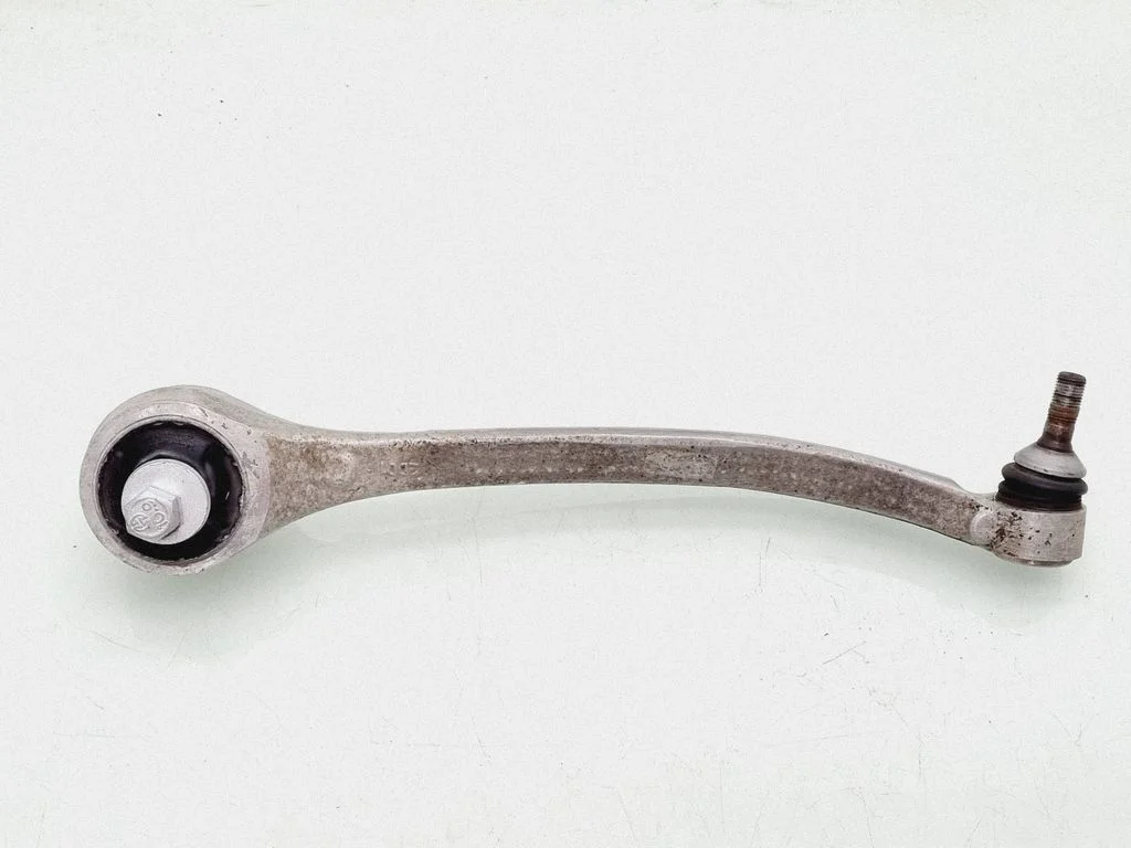 Front control arm – Tesla Model S (2012-)