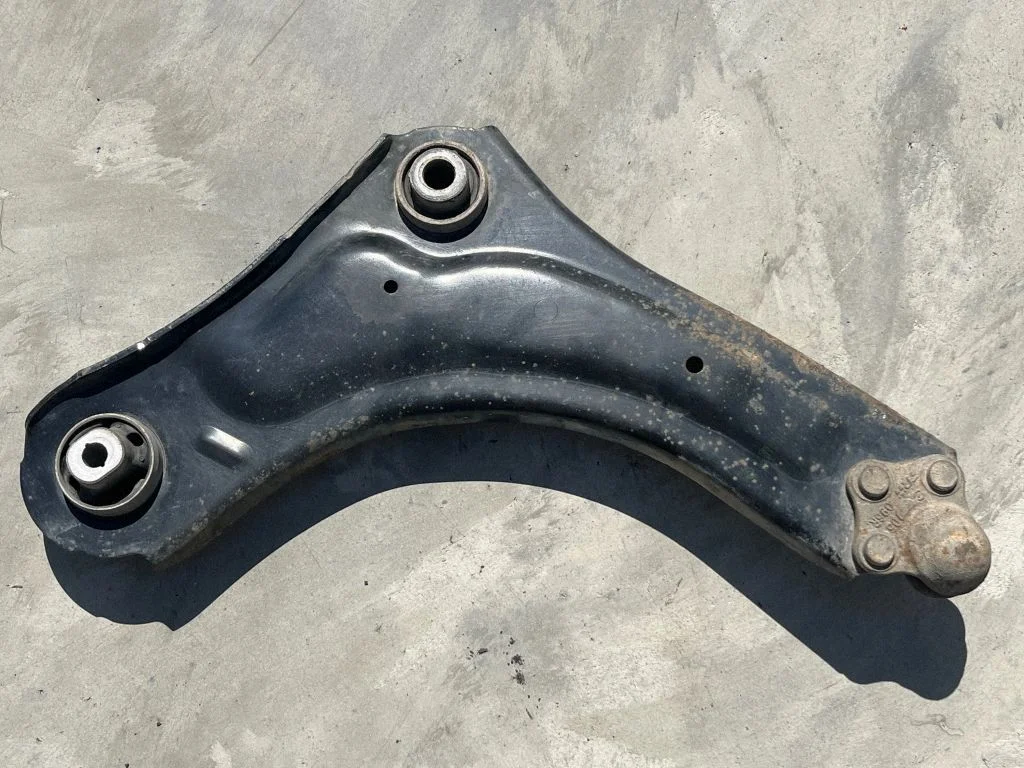 Priekšējā apakšējā svira/svārsts 0350002062009