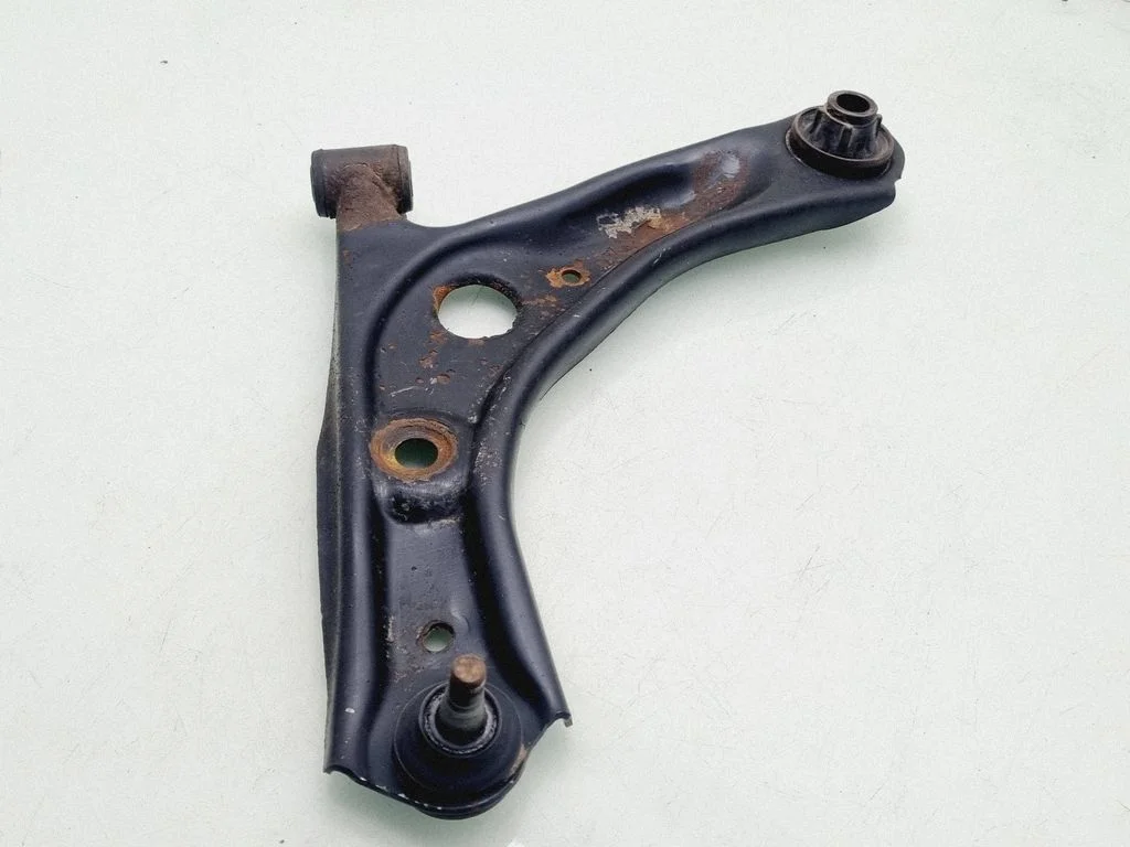 Priekšējā apakšējā svira/svārsts 480690H021