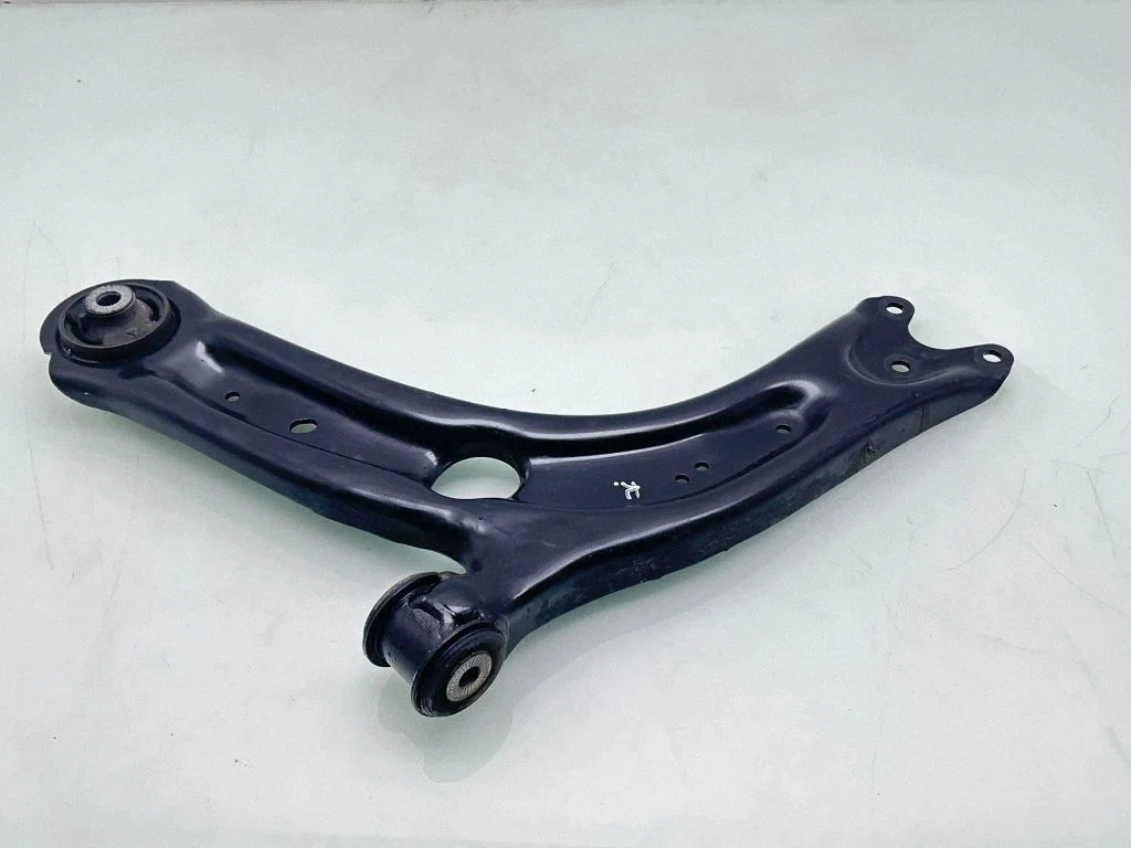 Front lower control arm/wishbone 3Q0407151E