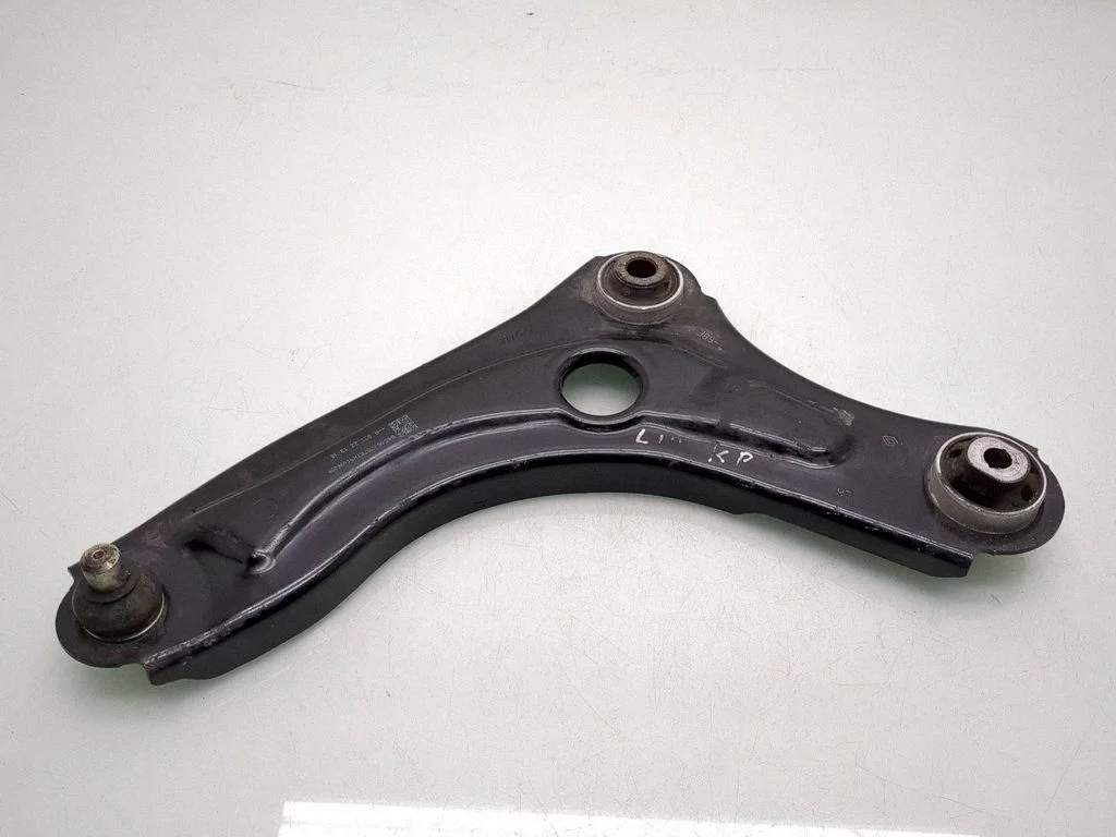 Front lower control arm/wishbone – front left
