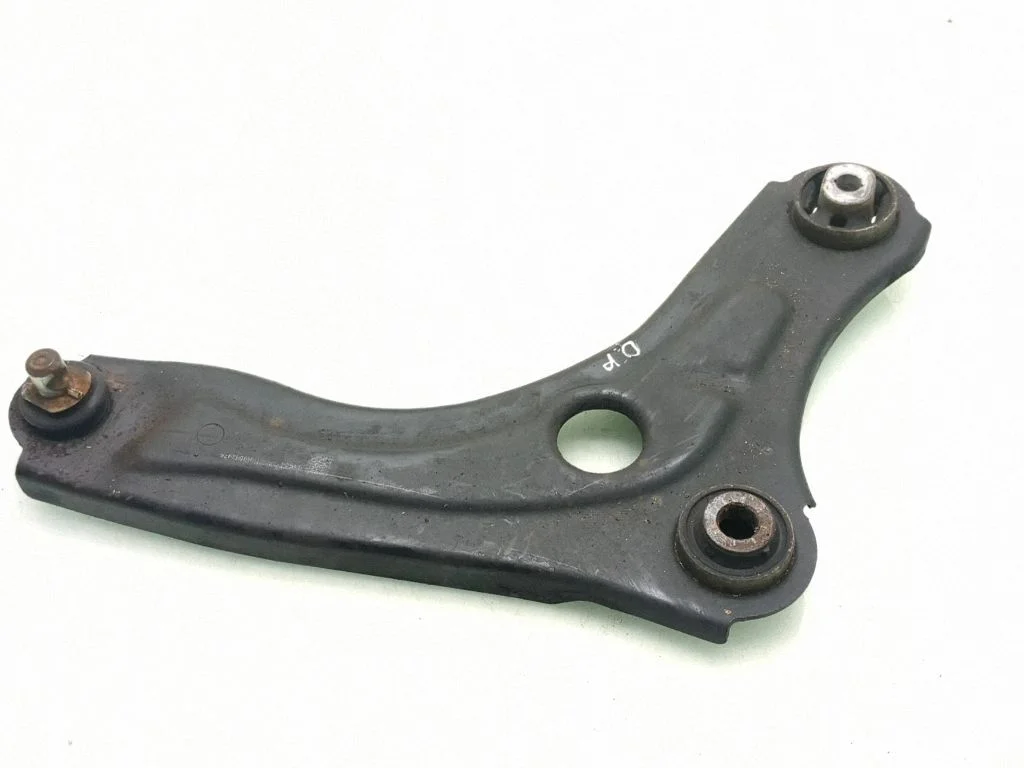 Front lower control arm/wishbone – front right
