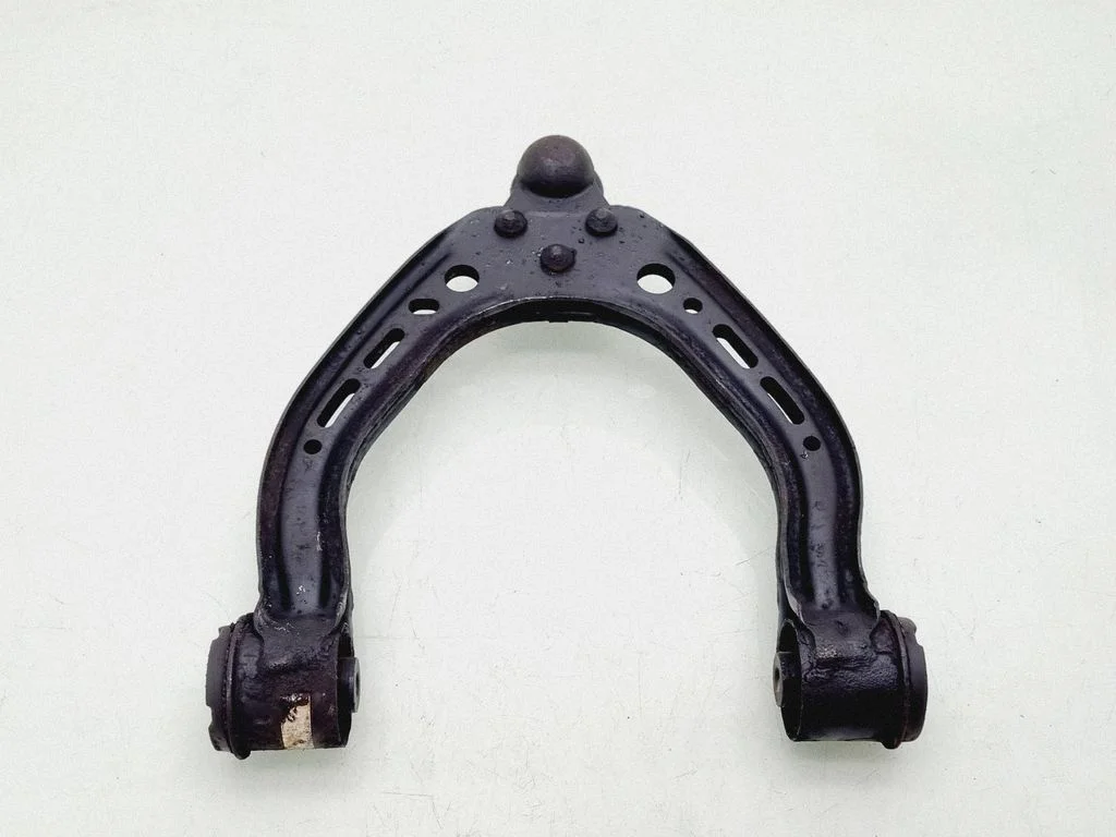 Front lower control arm/wishbone – front right