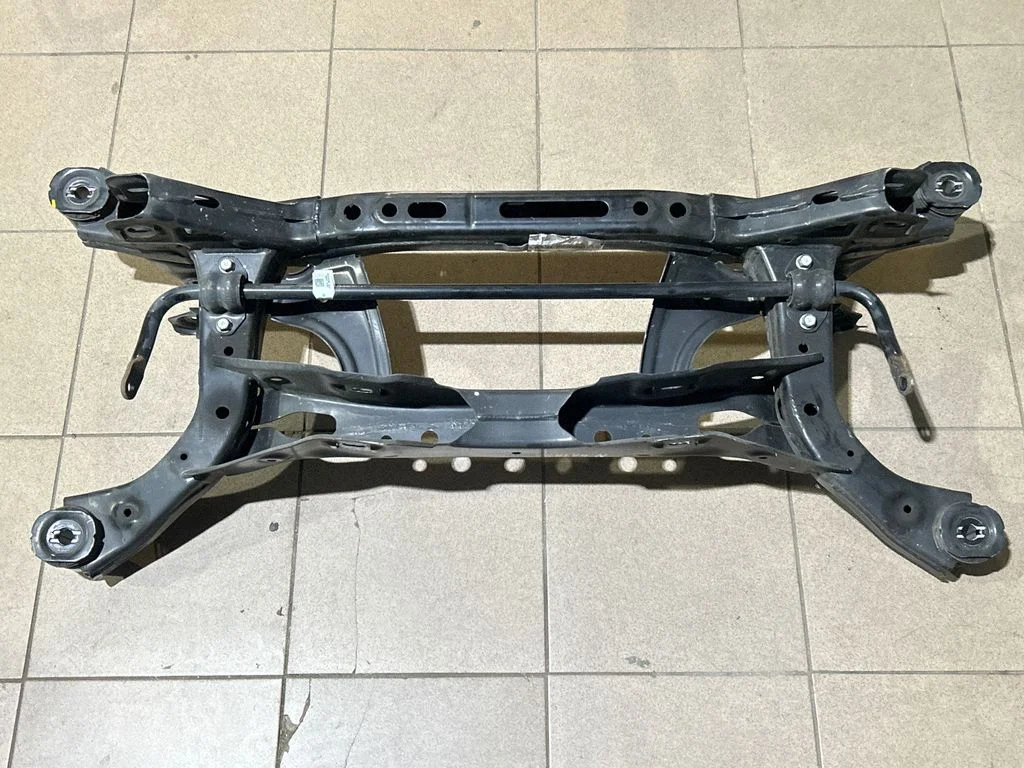 Aizmugurējais apakšrāmis 55405AO000