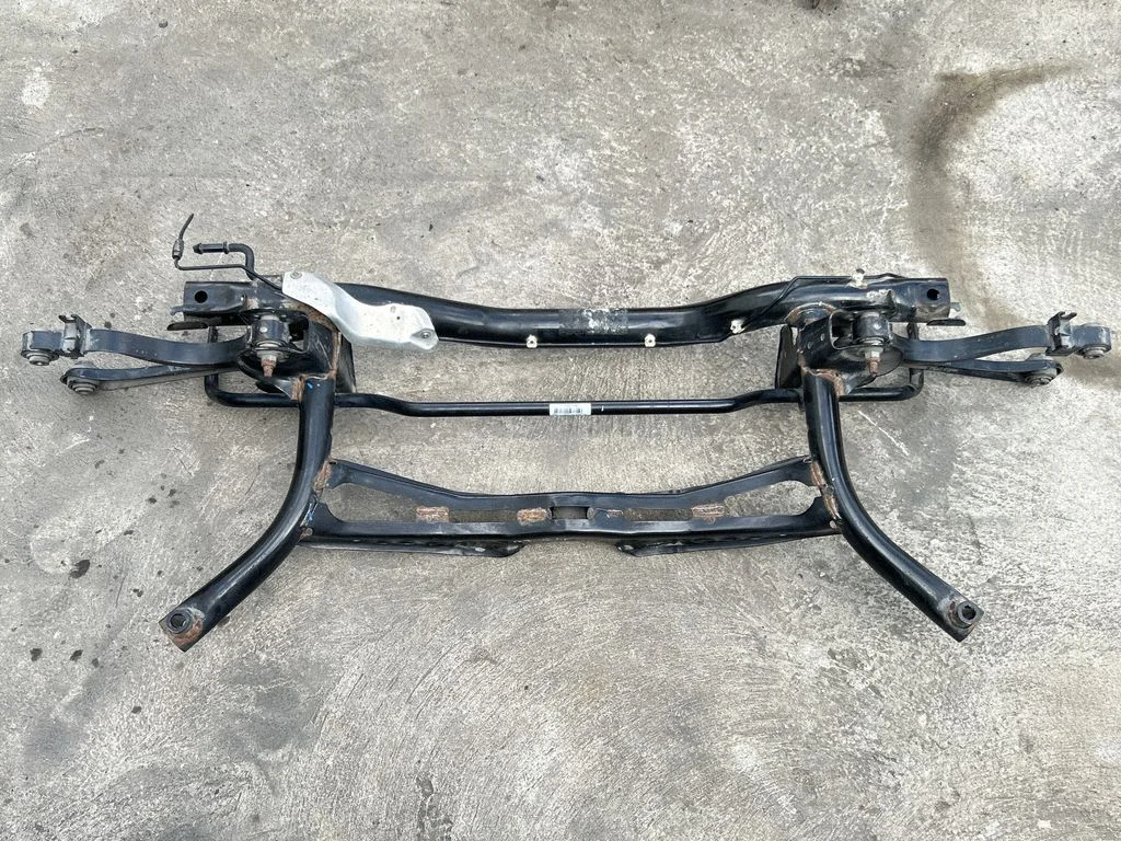 Rear subframe 561505315F