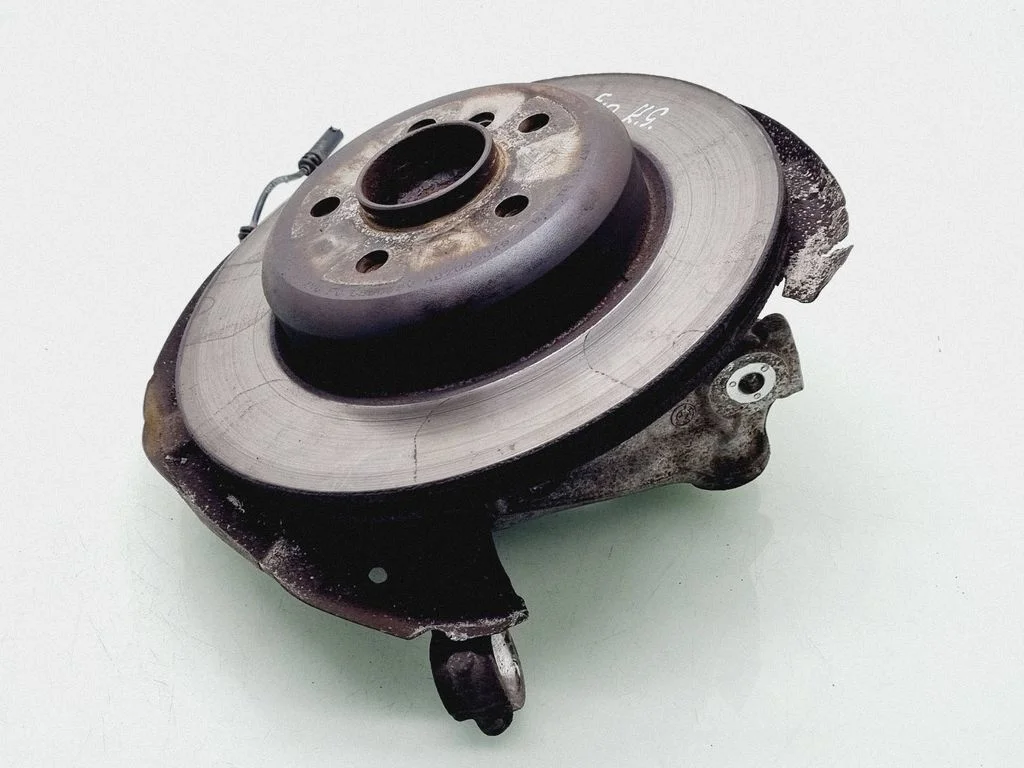 Rear wheel hub spindle/knuckle 6793769