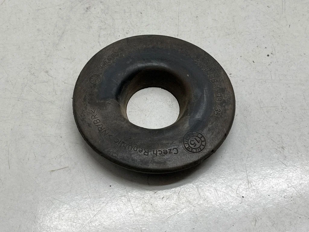 Rear coil spring rubber mount – Skoda Octavia Mk3 (5E) (2013-2019)