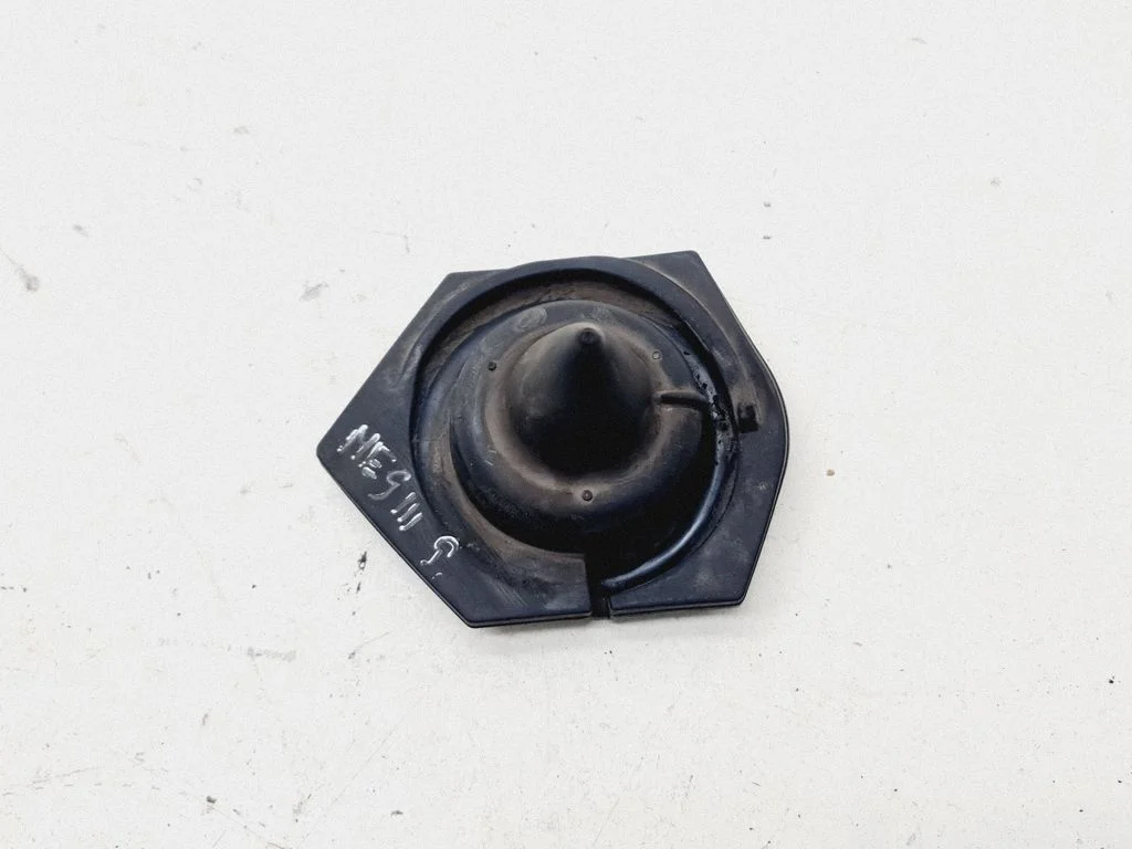 Rear coil spring rubber mount 552400003R