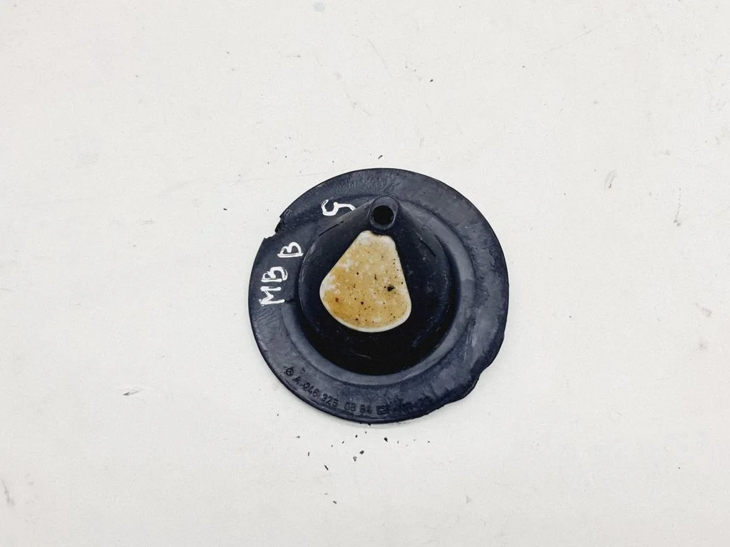 Gumowa podkładka sprężyny tylnej A2463250884