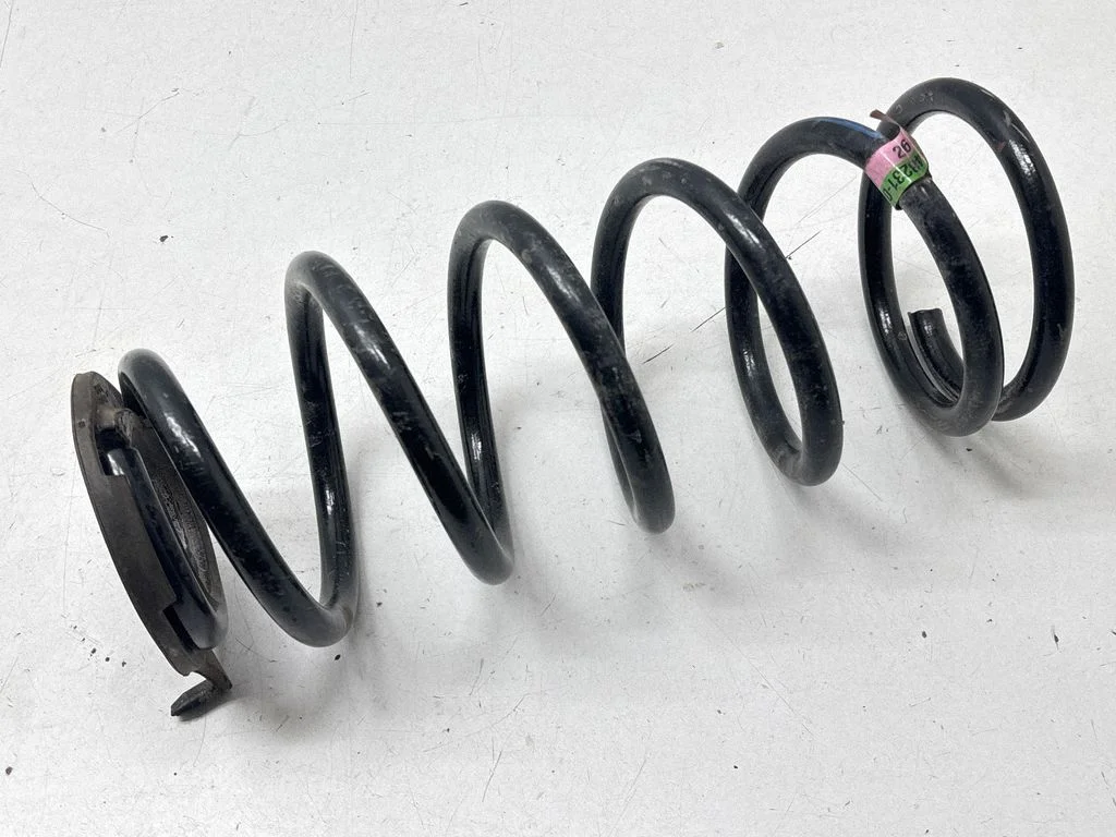 Aizmugurējā spirālatspere 482310E440
