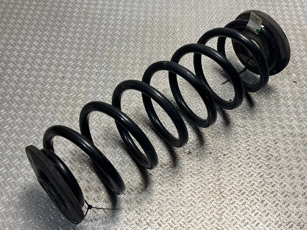 Rear coil spring 3C0511115AB