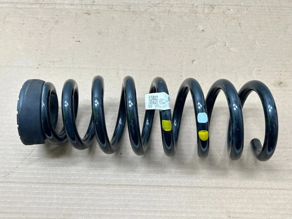 Rear coil spring 55330GIAD0