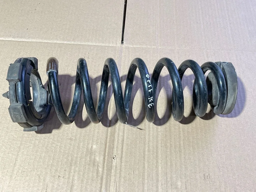 Rear coil spring X55350A8860