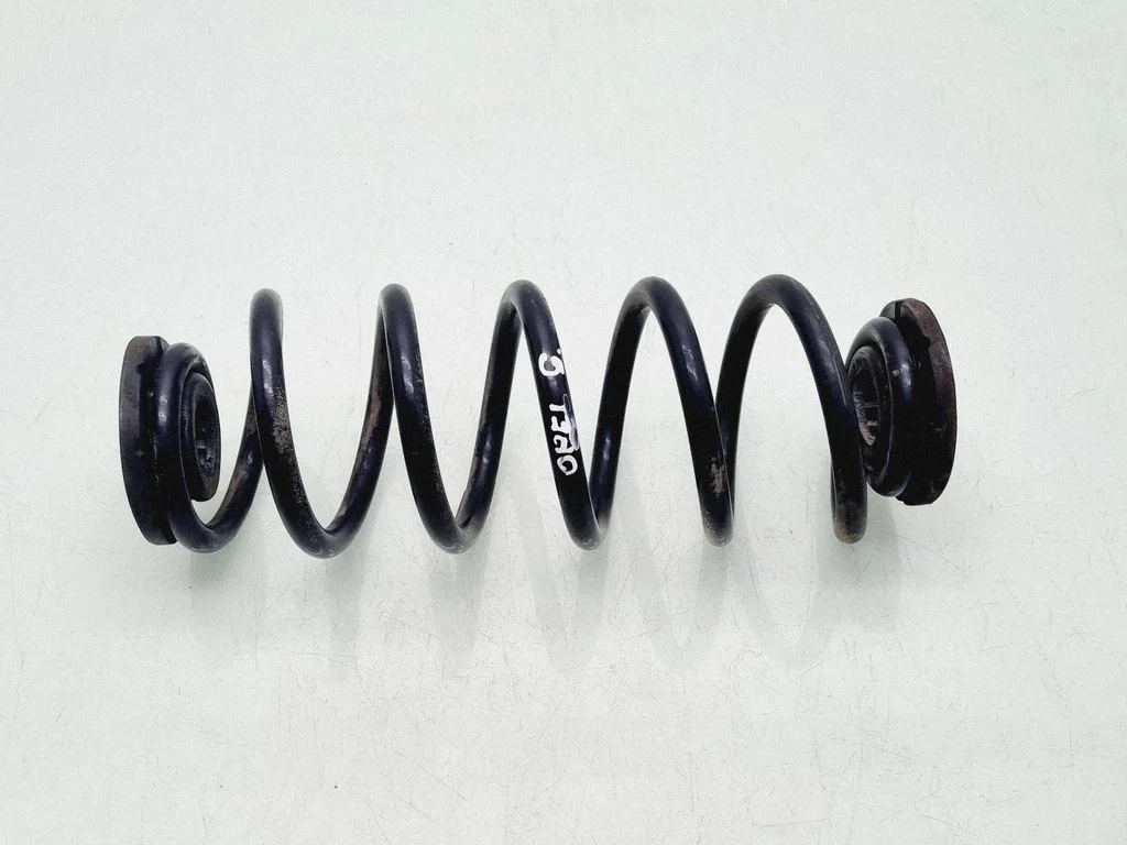Aizmugurējā spirālatspere 39112567
