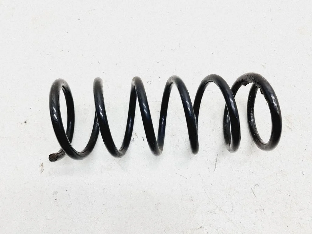 Rear coil spring 31262907