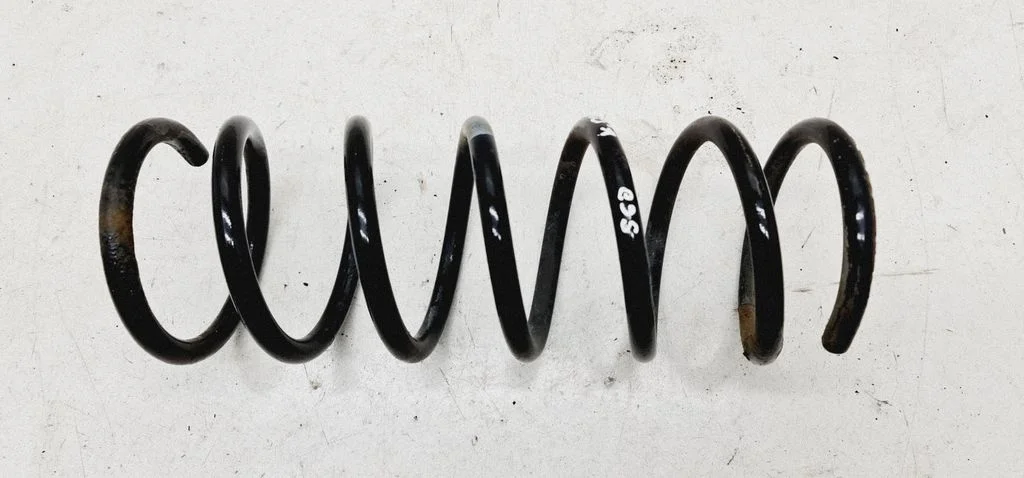 Rear coil spring 31262907