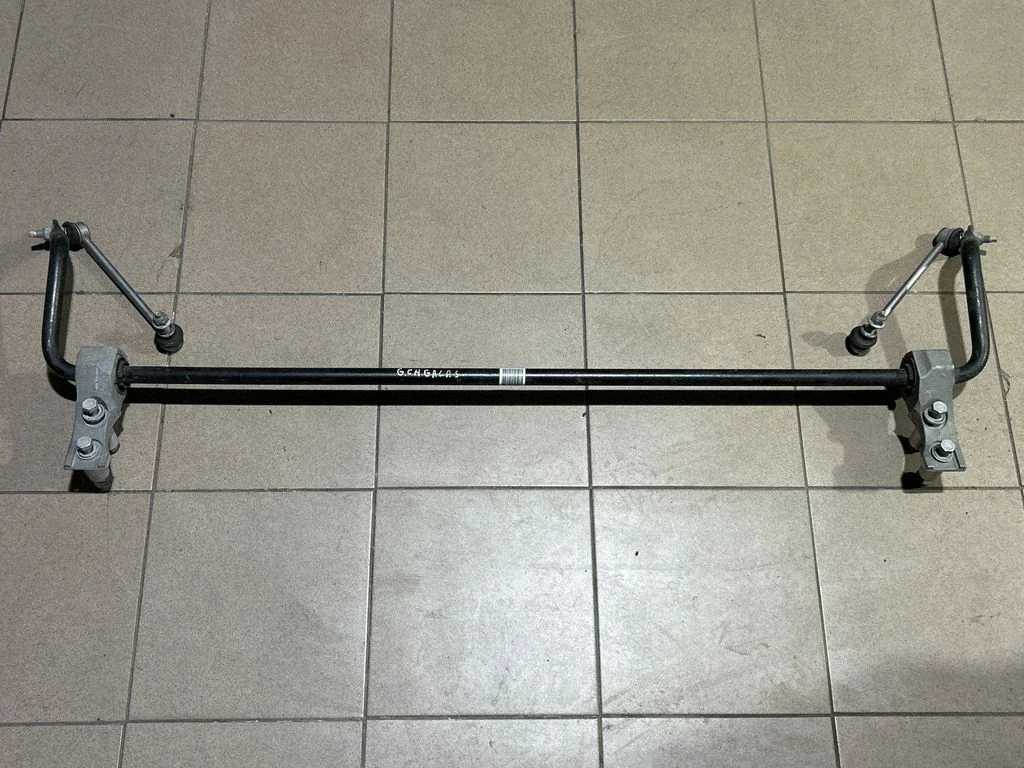 Aizmugurējais stabilizators 68376539AC