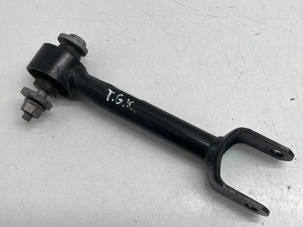 Rear control arm 104443100H