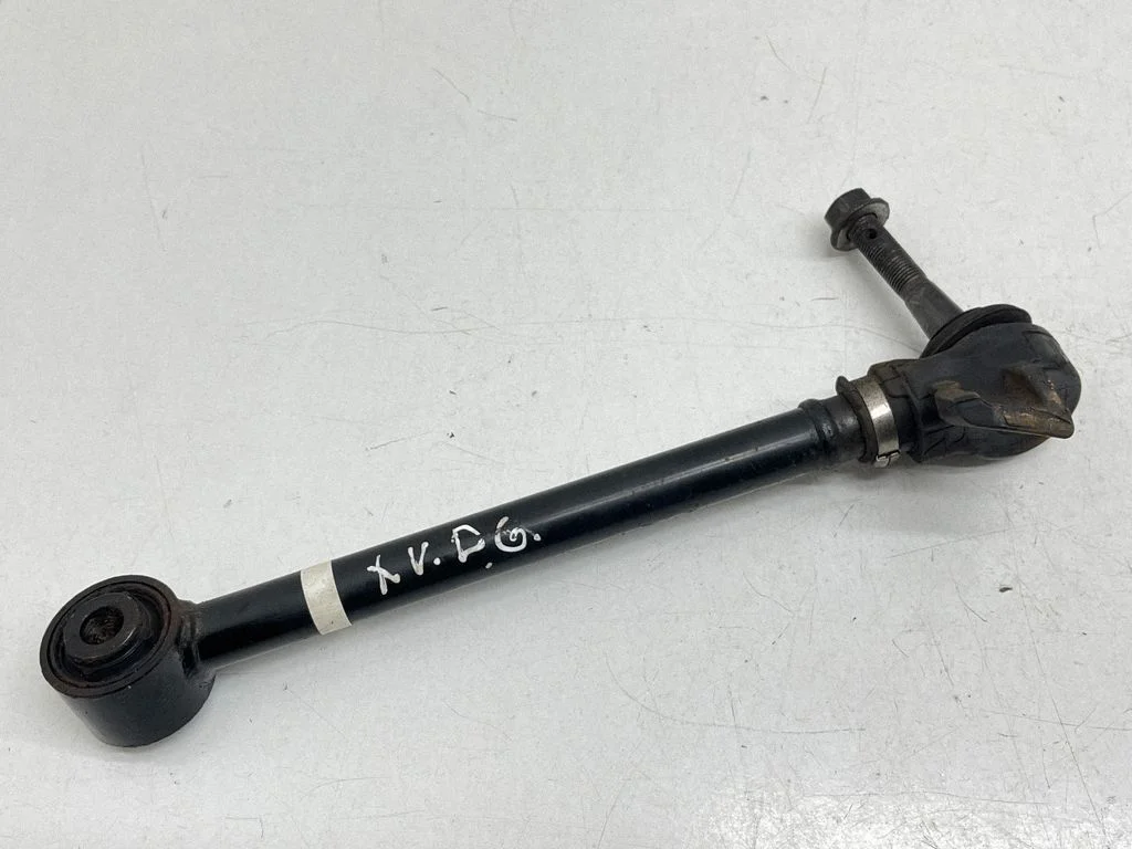 Rear control arm – rear right
