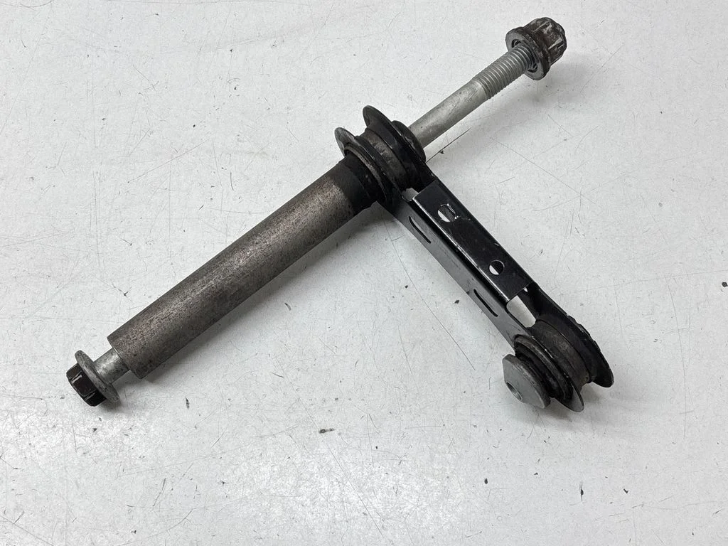 Rear control arm – Ford Explorer VI (2019-)