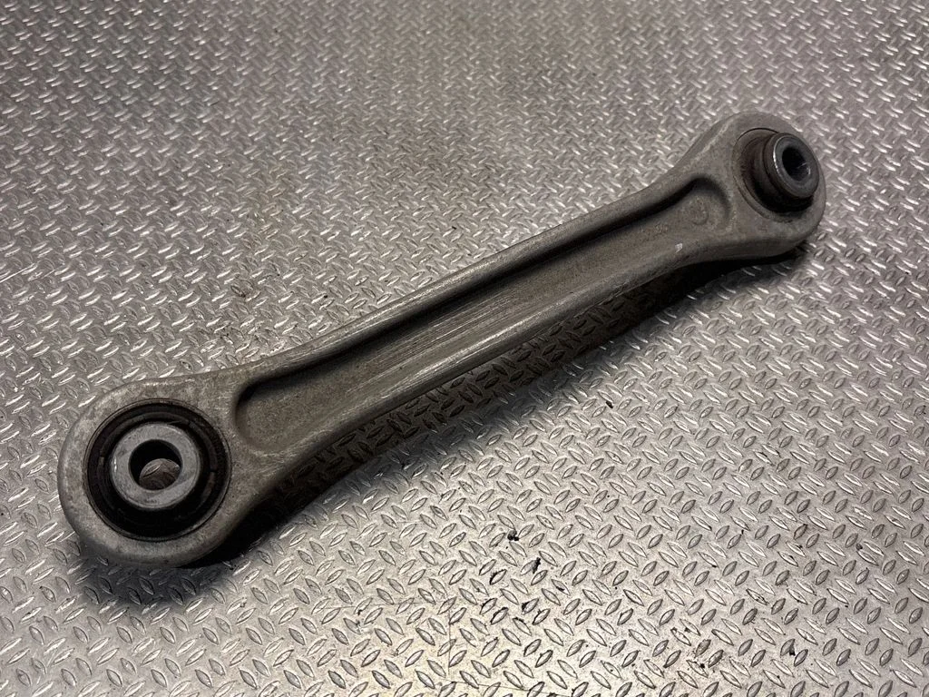 Rear control arm 68401957AC