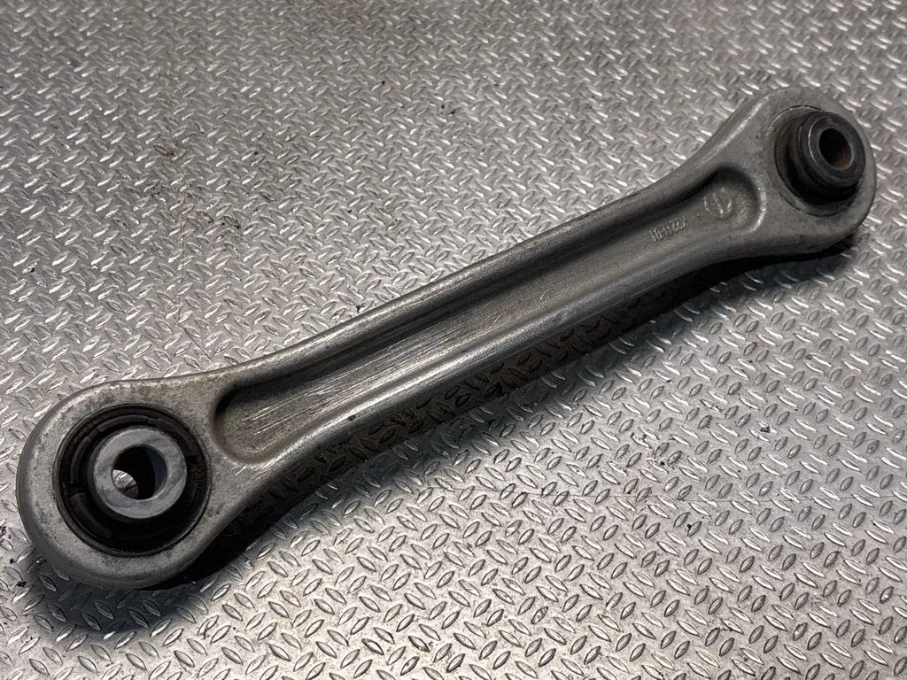 Rear control arm 68401957AC