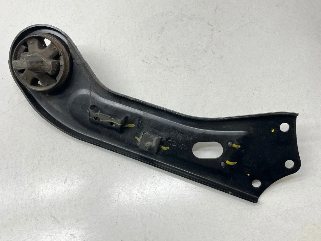 Rear control arm 55280H3000