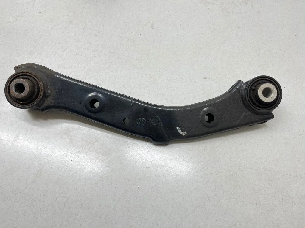 Rear control arm 55100D3050