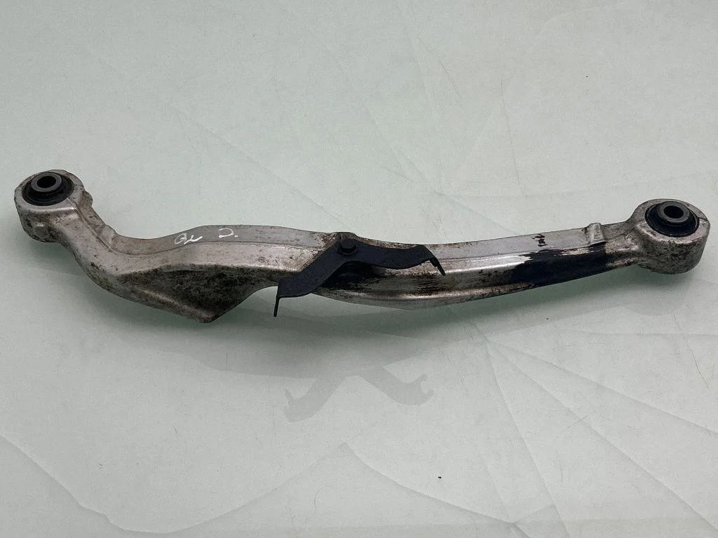 Rear control arm 55120JD04A