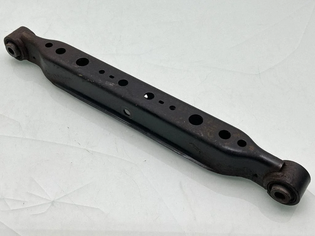 Rear control arm 55110JD00A