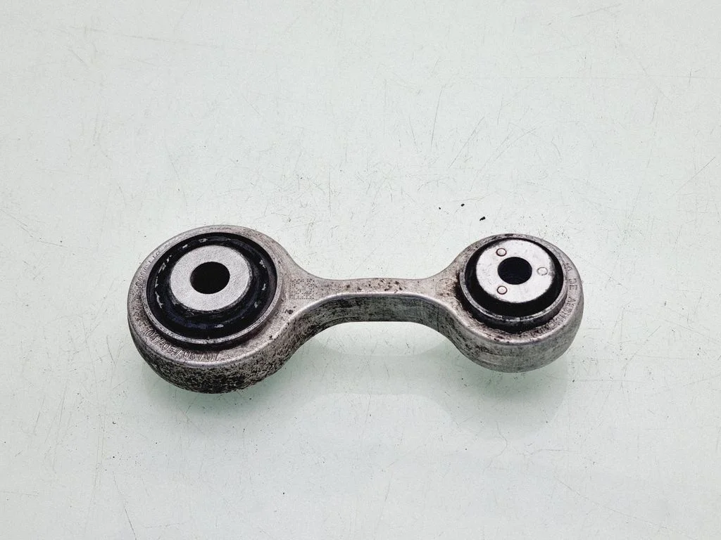 Rear control arm 33326775683