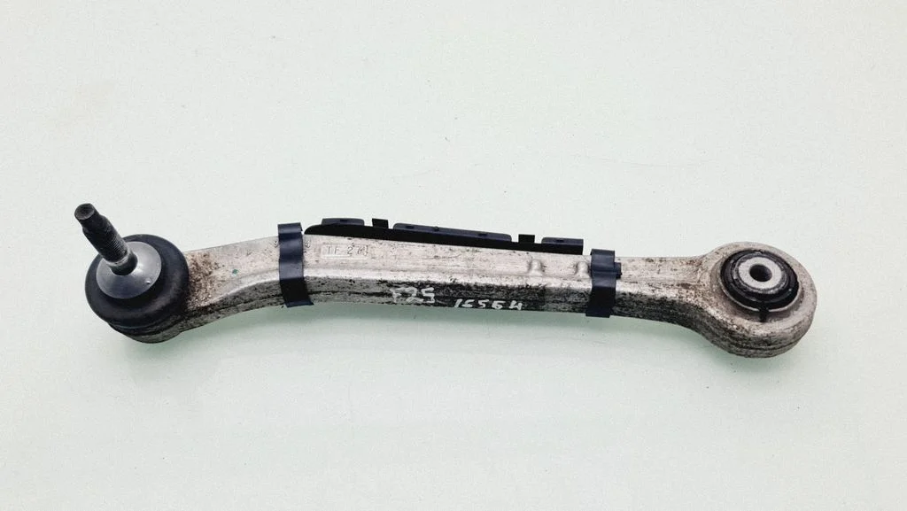 Rear control arm 6770969