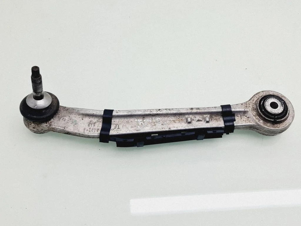 Rear control arm 6770970