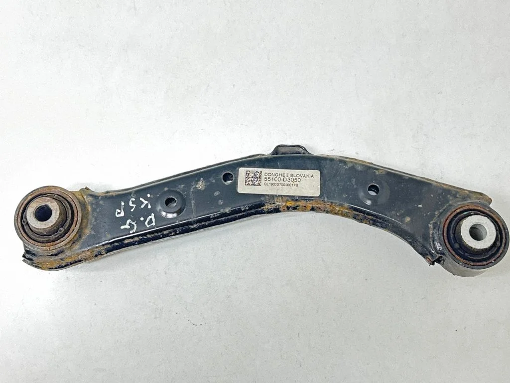 Rear control arm 55100D3050