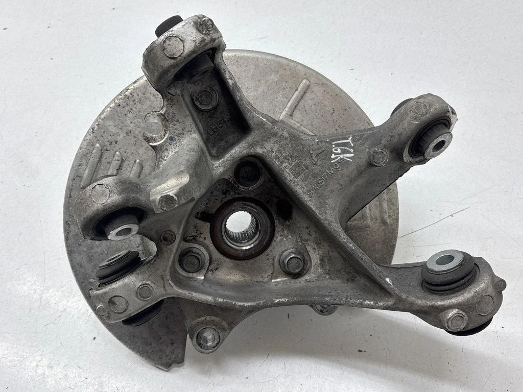 Rear wheel hub 104441100G