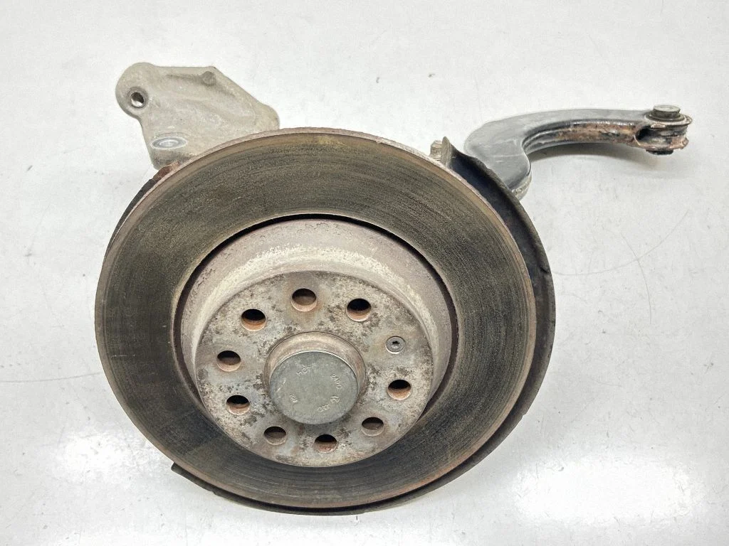 Tagumine rumm – tagumine vasak