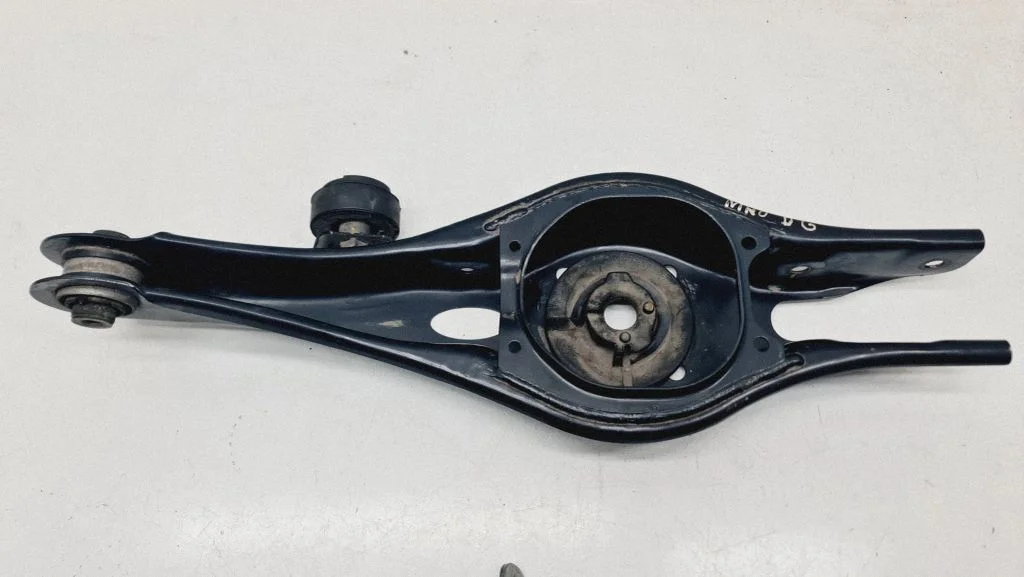 Rear upper control arm/wishbone – KIA Niro (2022-)