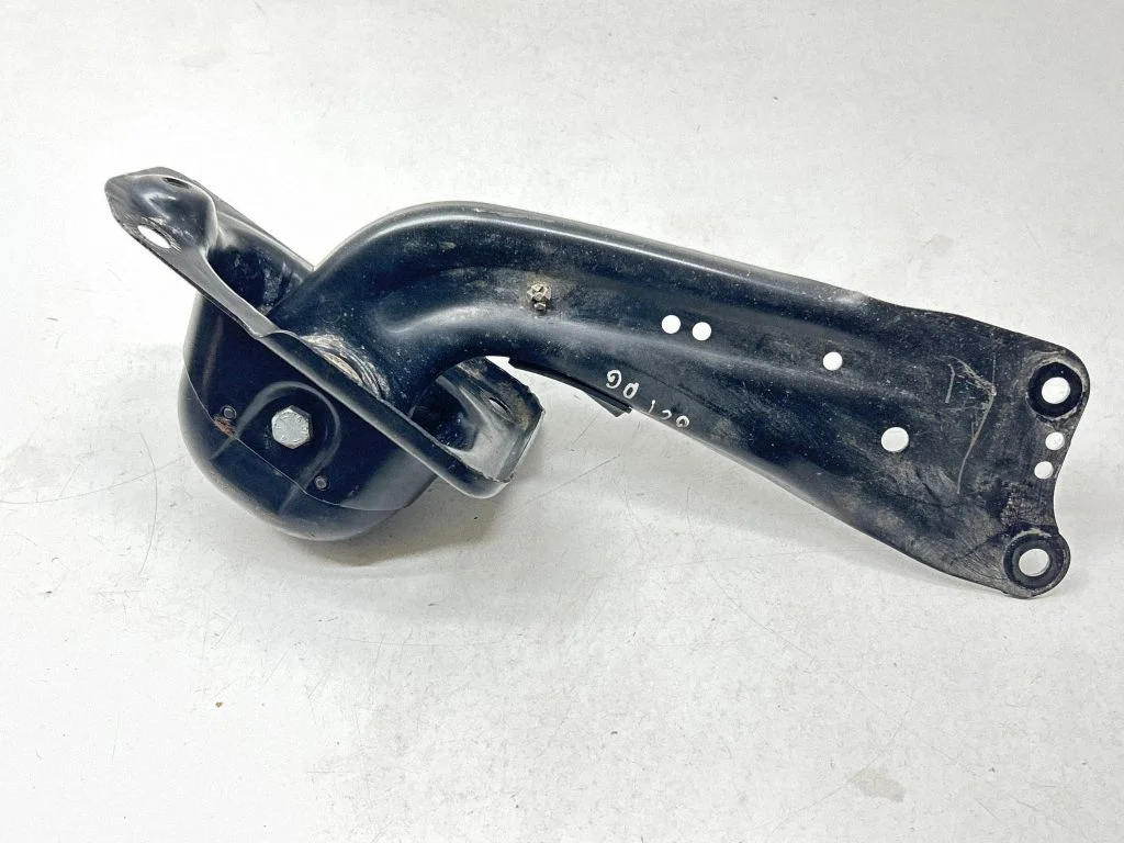 Rear upper control arm/wishbone – Skoda Octavia Mk3 (5E) (2013-2019)