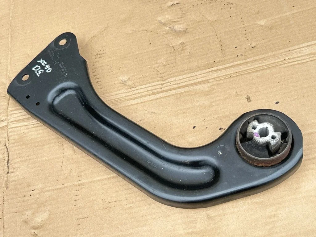 Rear upper control arm/wishbone 32221936